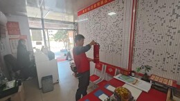 天心区楠竹社区开展“拉网式”安全大检查 为商户拧紧“安全阀”