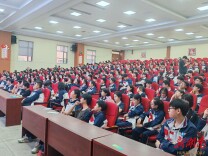 洞口县启动“万场健康知识讲座”进校园活动