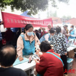 以医暖心 以服务惠民——荷塘区多措并举推进家庭医生签约服务走深走实