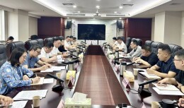 “一对一”上门指导、改善从业环境……这场座谈会，谈出了司机们的“新”发展