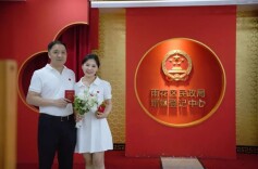 雨花市民之家启用“潮汐窗口” 弹性应对办证高峰