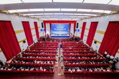 格局定赛道 实干赢先机——万家丽商圈提质大会举行