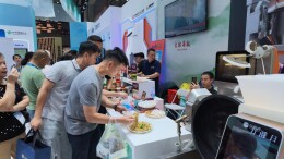 老菜谱再版抢空，机器人炒出“非遗味”，文博会上湘菜火了