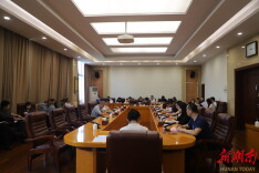 杨胜跃副市长督导农村医保资金兑付工作