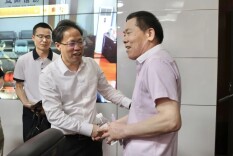 【“321”机制大抓落实年】第73期：益阳市委书记向世聪到市信访局接待来访群众