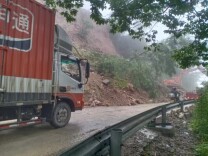 石门县域寄递渠道恢复常态