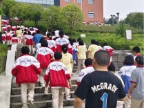 张家界市第一中学开展2026年度紧急疏散演练