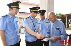 长沙交通执法开展路政宣传月主题活动