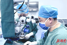 株洲爱尔眼科成功实施折叠式人工玻璃体球囊植入外路网脱术 眼底病诊疗再添新方案