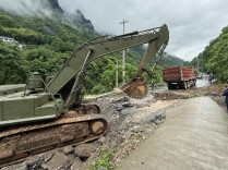 抢通生命线 鏖战万重山——石门县全力打好道路抢修攻坚战
