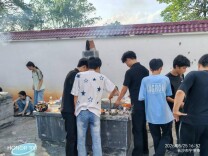 宁乡市沙田中学开展校园野炊活动