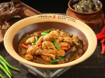 湘味里的非遗⑩｜红薯粉煨土鸡：地道长沙，非遗老味
