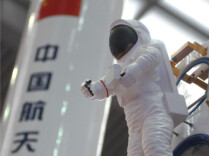 神舟二十一号和神舟二十三号航天员乘组完成在轨交接