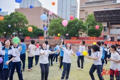 池塘捉鱼、操场骑马、荧光夜跑……湖南学子这样“花式”减压迎考