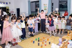 长沙市天心区青园梓枫小学跳蚤市场欢乐开市