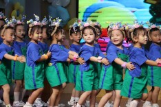 怀化市鹤城区第三幼儿园：童心飞扬，载梦欢歌庆“六一”