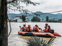 众志成城筑防线 风雨同舟护家园 ——湖南全力开展防汛抢险救援纪实