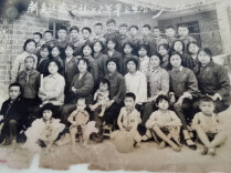 粉笔抹白的六一