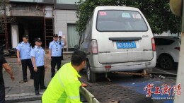 “终于能轻松停车了！”耒阳“道路清障”行动获市民点赞