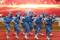 红色光影进校园   少年逐梦启新程