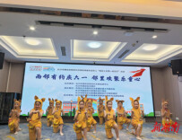 长沙曹家坡社区开展“雨邻有约庆六一，邻里欢聚乐童心”邻里文化节活动