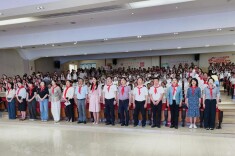 高举队旗跟党走 做新时代好少年——株洲市举行“六一”主题示范性入队仪式活动暨“红领巾记者团”启动仪式