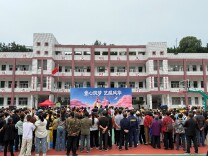 石门县白云镇中心学校：风雨中一堂“实景德育课”
