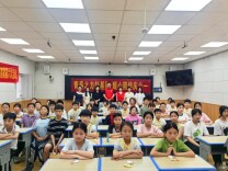 丹青绘就红色乡土 美育滋养乡村少年