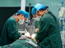 大湘西地区首例高位颈椎前路椎体骨化物复合体可控前移减压融合术（ACAF技术）开展