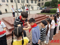 华容县桥东小学：童心筑梦庆“六一” 薪火相传润童心