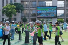 会同县芙蓉学校：“六一”泼水节实力宠娃
