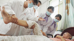 居家照护暖人心
