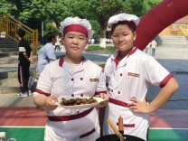 茶陵县思源实验学校开展第六届校园美食节活动