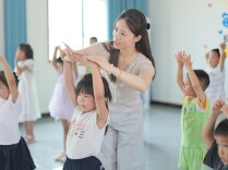 祁阳：“红星学园”里过“六一” 红色美育情暖留守儿童