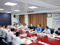 毛万春在湖南航天医院调研