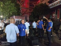 天心区云塘社区开展中高考期间夜市噪声及占道经营专项整治行动