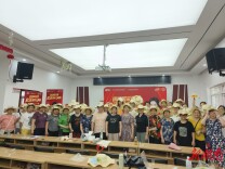巧手制帽传清风 “雨邻有约”润民心——三湘社区借力邻里节助推廉政文化扎根邻里