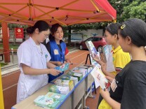 岳阳楼区“健康科普行”走进康岳小学 万场讲座护航青少年成长