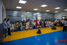 湖南工程学院举办“大手牵小手”亲子科普暨普法活动