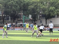 湘潭市第十二中学：绿茵逐梦 青春闪耀