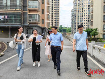 双牌县｜周顺治到阳明社区小区现场办公纾困解难