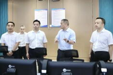 刘迟辉、赖毅检查高考准备工作