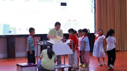 会同县城北学校举办留守儿童集体生日会