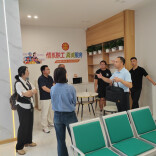 户外劳动者的“温馨港湾”加速落地！他们实地指导爱心驿站建设