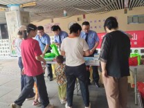 湘潭县检察院开展未成年人保护普法宣传活动
