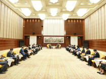 毛伟明会见中德汽车人协会代表团