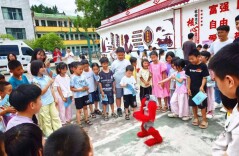 道县：沉浸式体验筑牢青少年科学根基