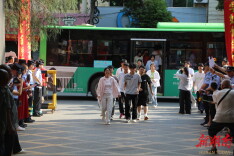 江华高考首日：青春与梦想的双向奔赴