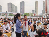 攸县司法局莲塘坳司法所开展民法典进校园活动