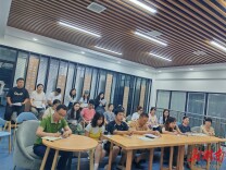 湘钢一中教育集团市十二中：书香润青蓝  共读以致远